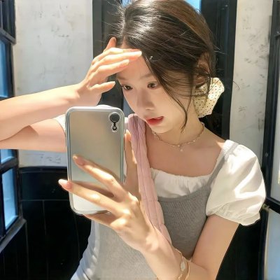 高速路上一只猫